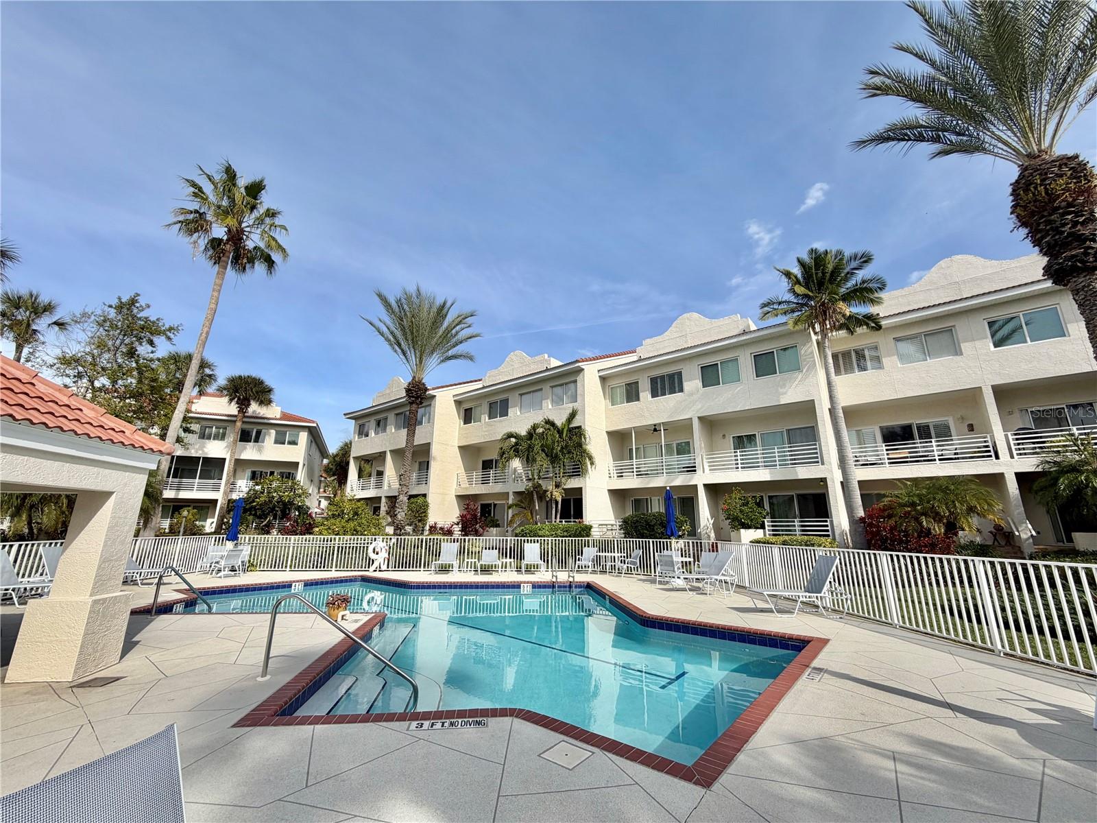 MIRABELLA TWNHMS SUB - Residential