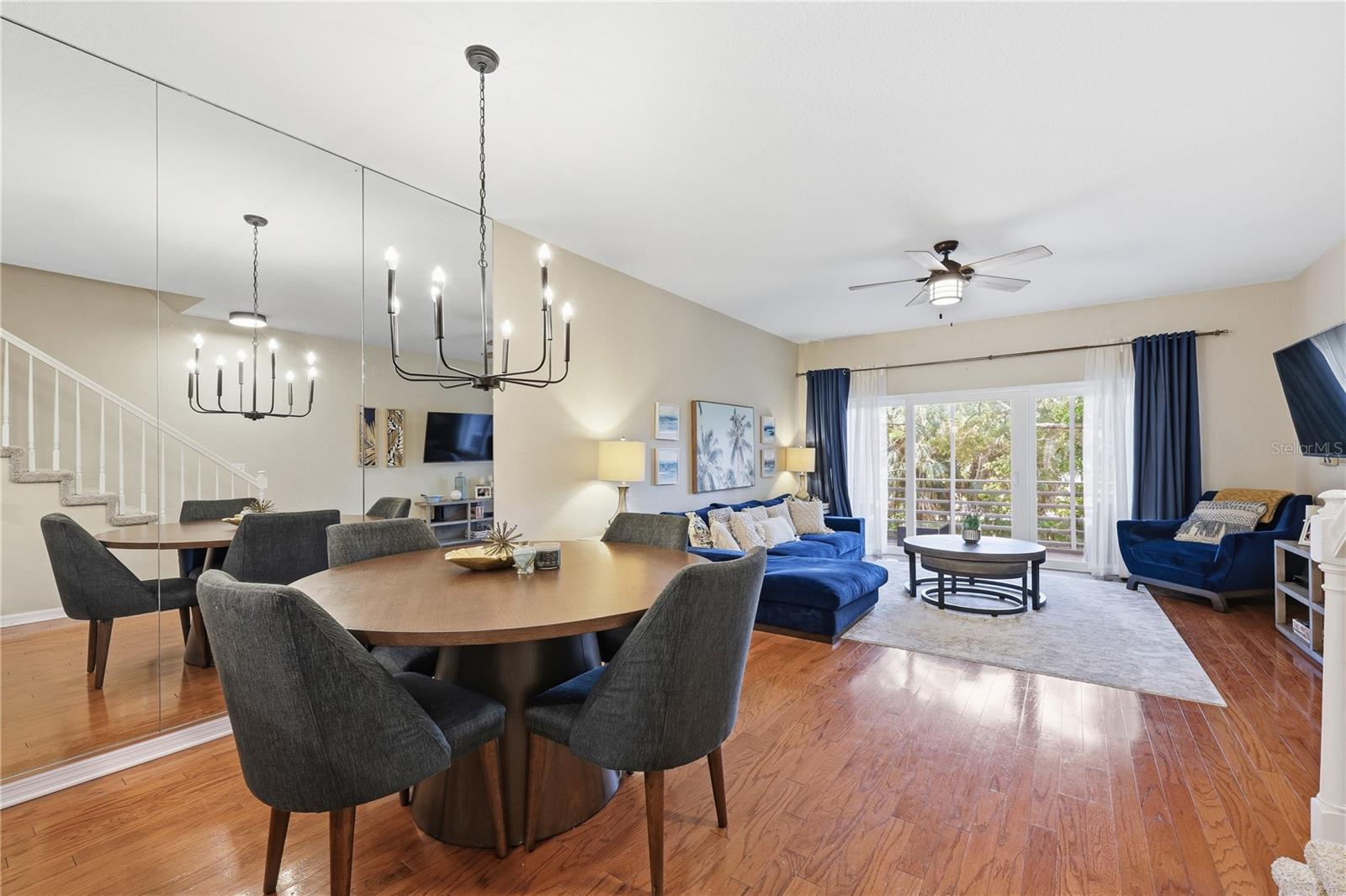 MIRABELLA TWNHMS SUB - Residential