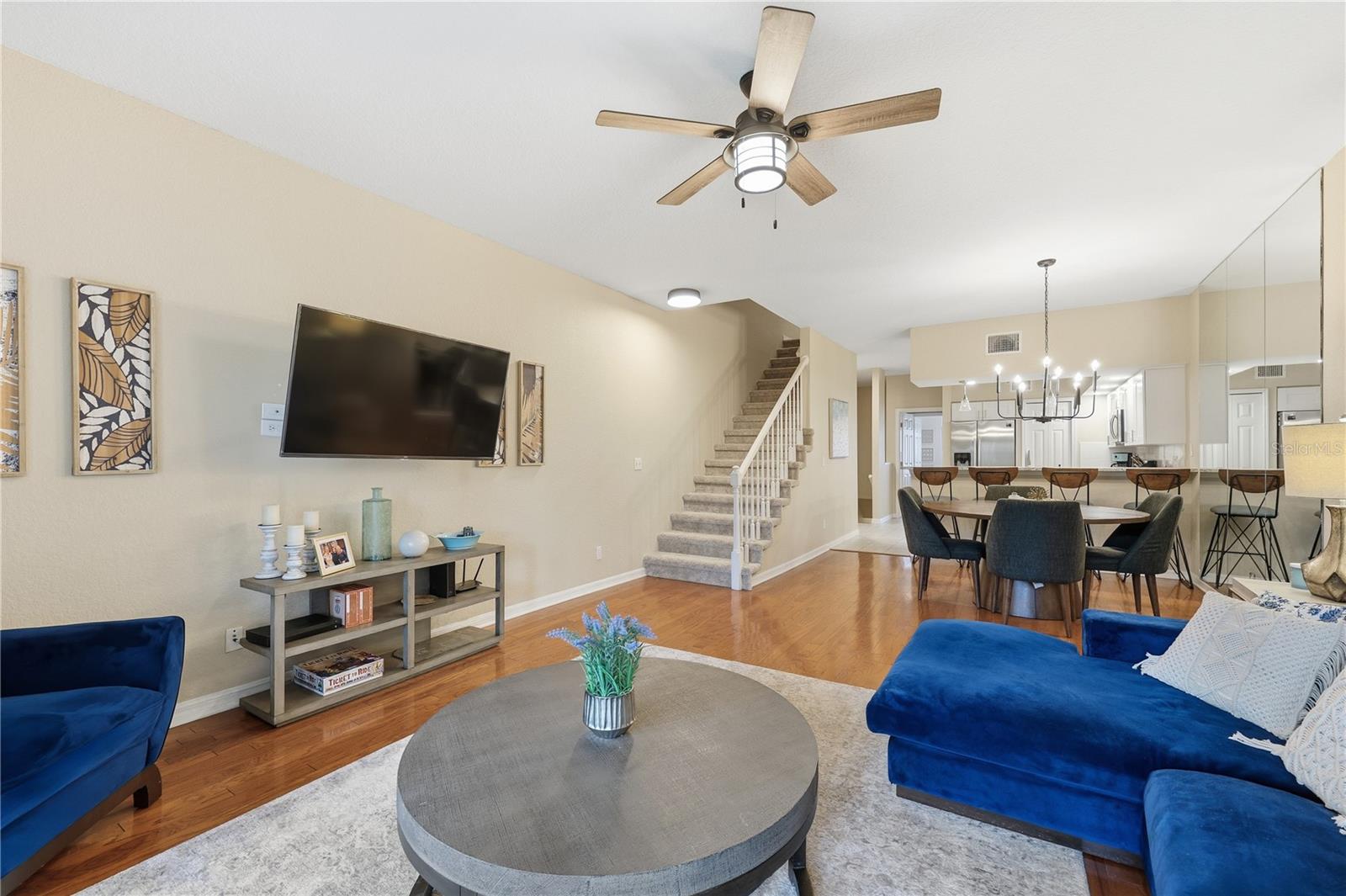 MIRABELLA TWNHMS SUB - Residential