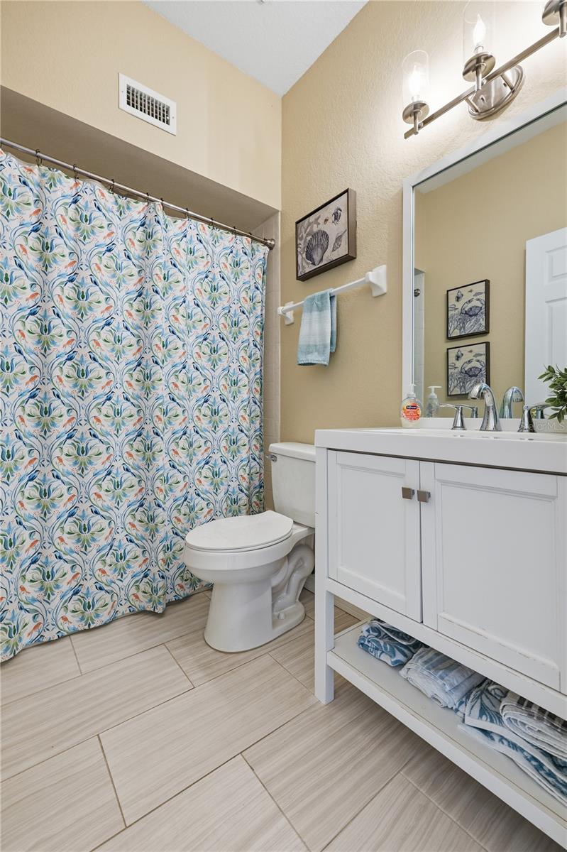 MIRABELLA TWNHMS SUB - Residential