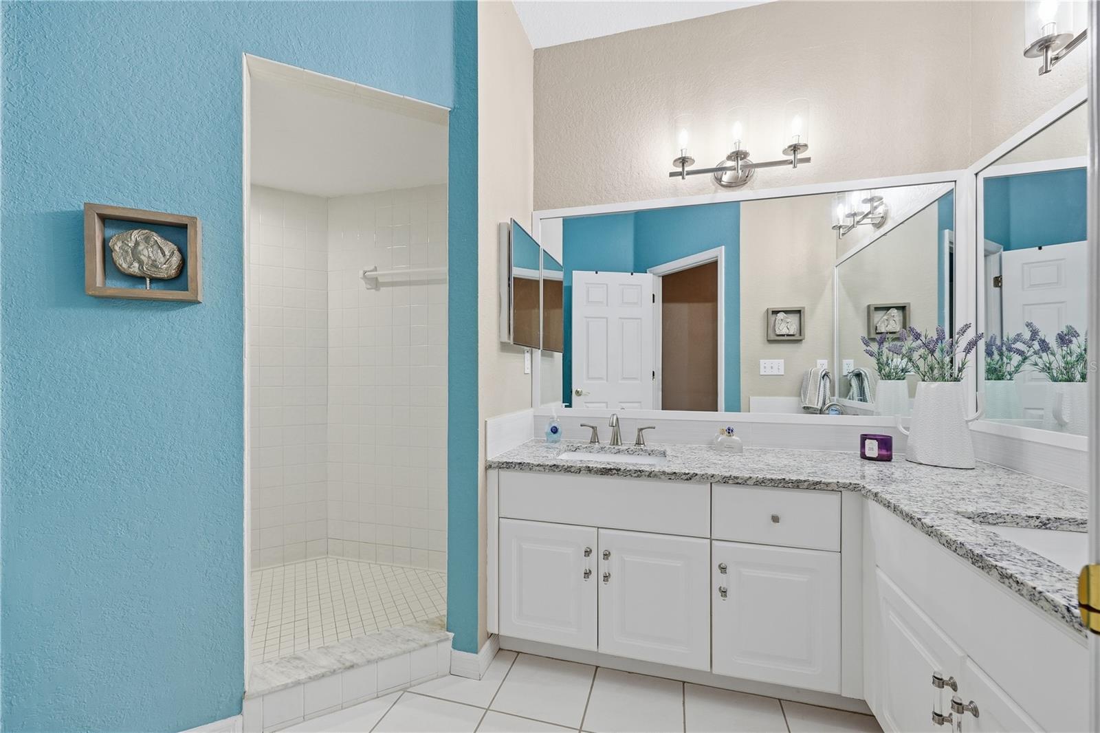 MIRABELLA TWNHMS SUB - Residential