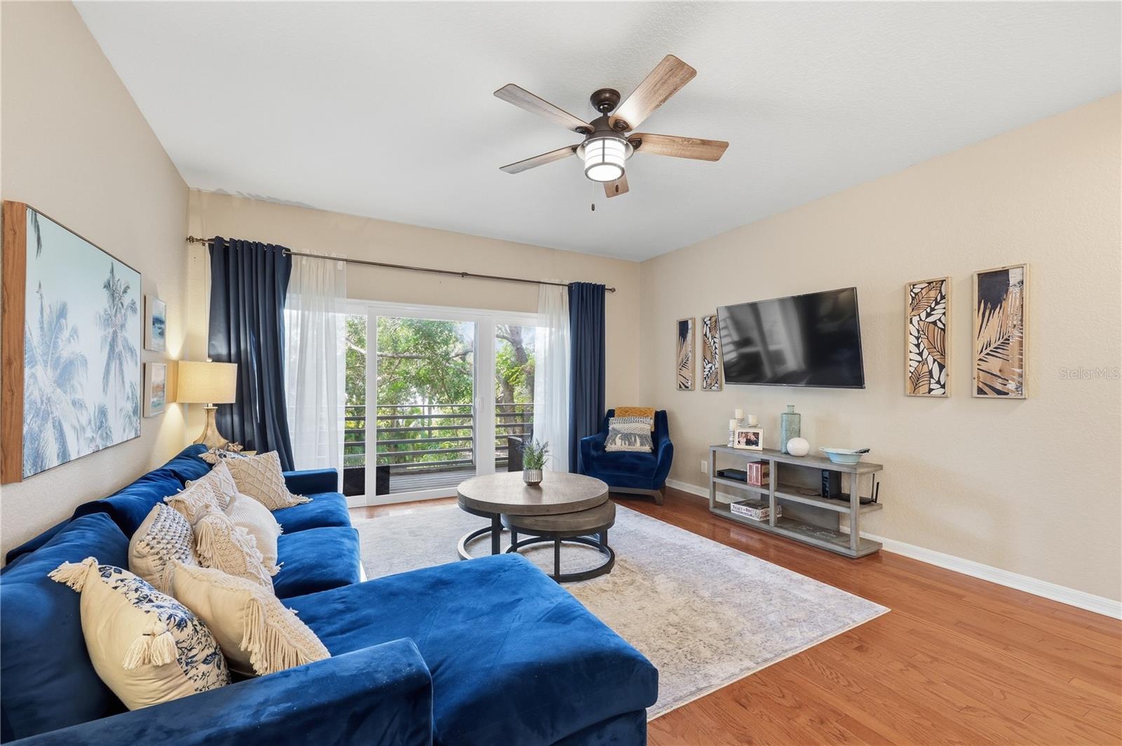 MIRABELLA TWNHMS SUB - Residential