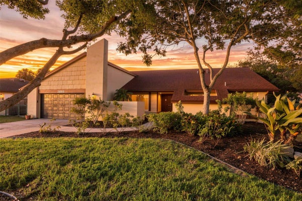 2893 ROLLINGWOOD CT, CLEARWATER, FL 33761 - Image a1ee2ec4ae7f2d1442ff66fa623319a0/2269065013