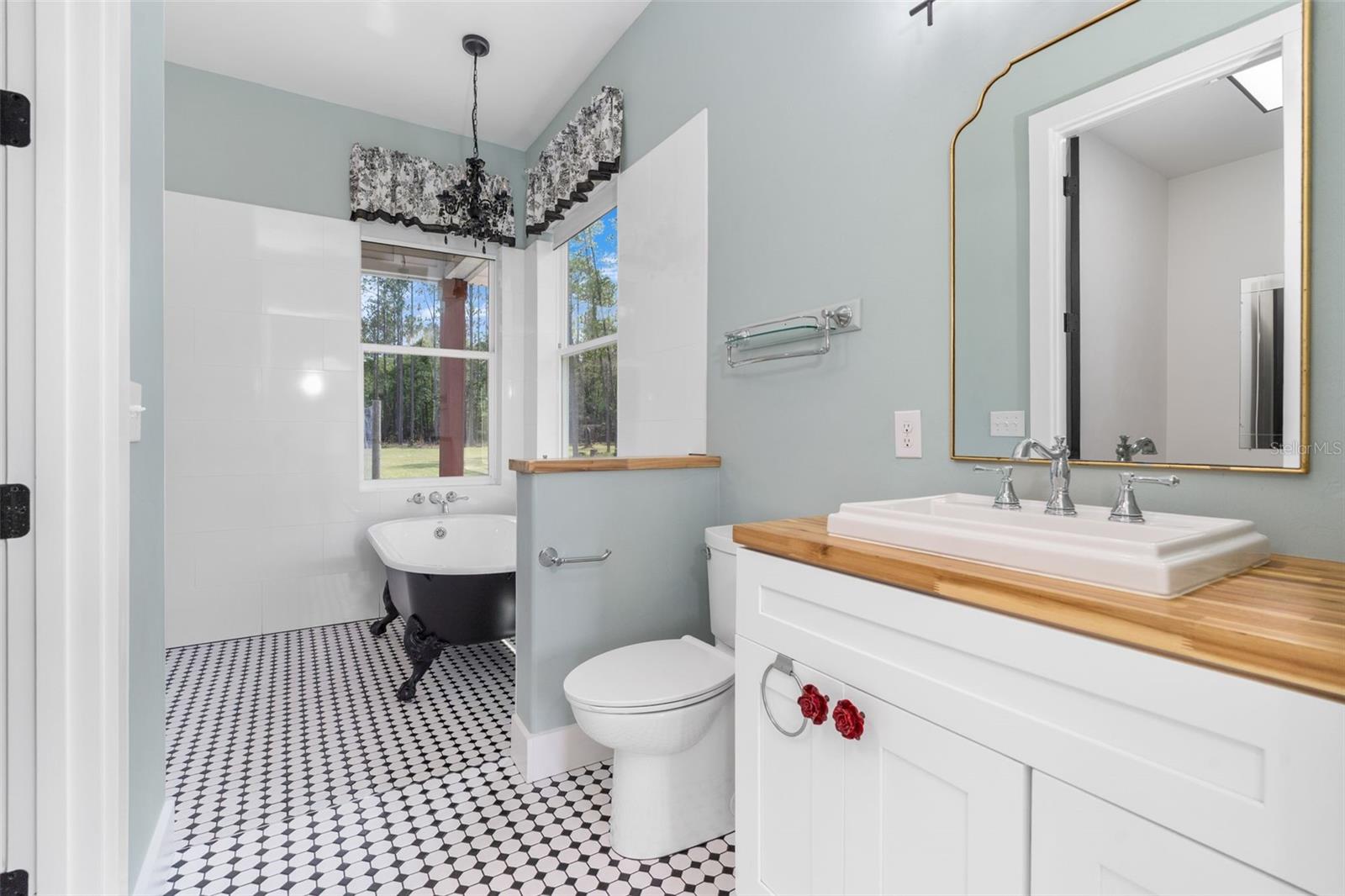 FOOTHILL FARMS UN II - Residential