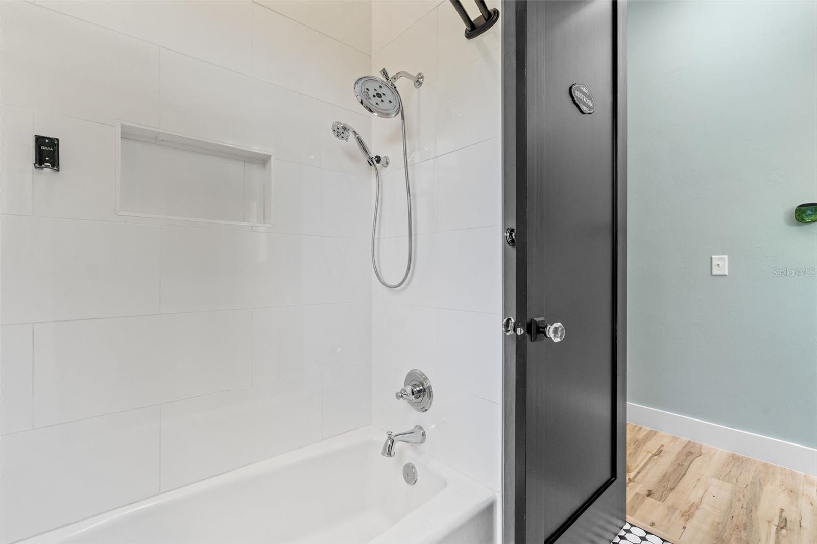 FOOTHILL FARMS UN II - Residential