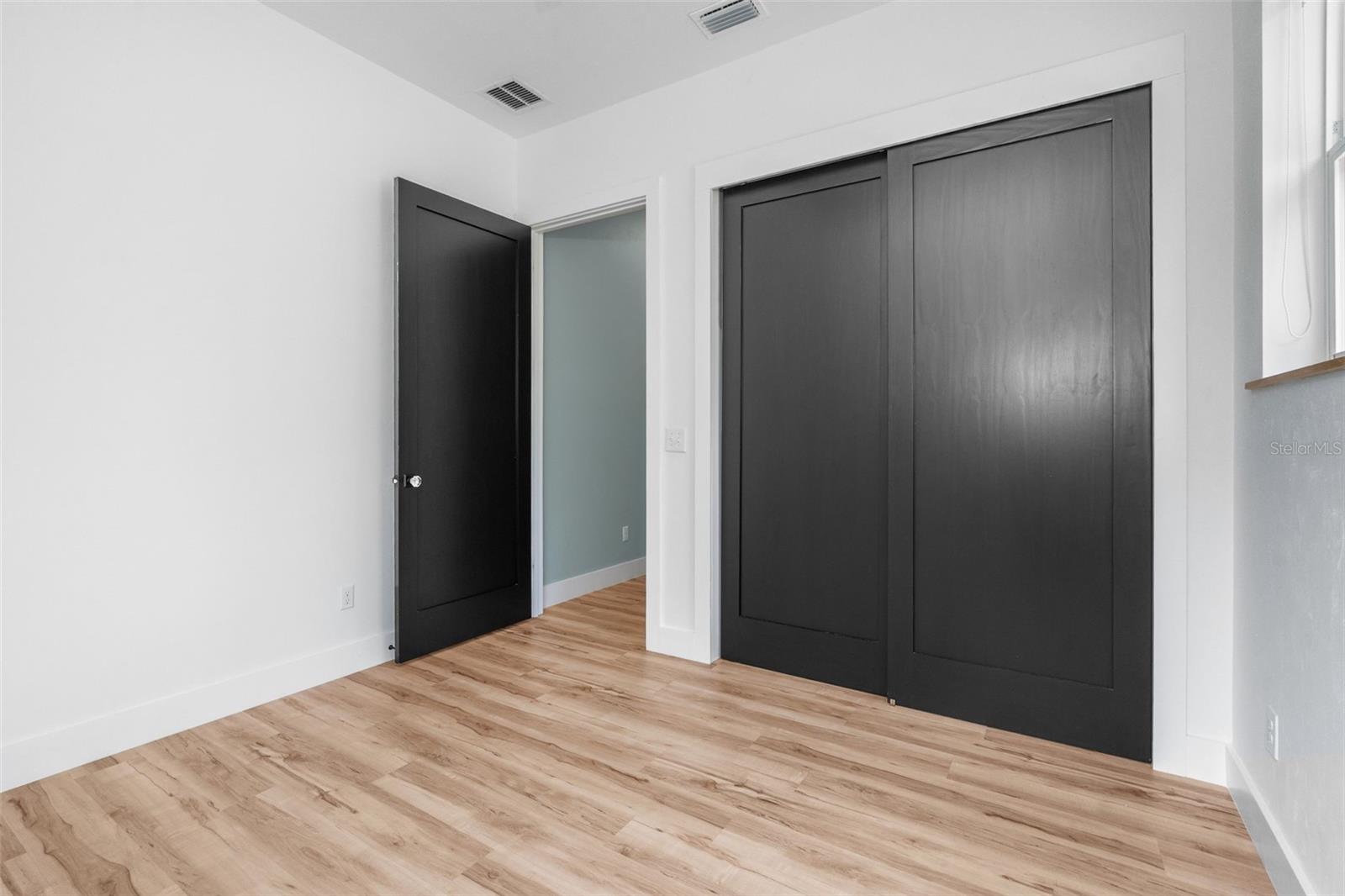 FOOTHILL FARMS UN II - Residential