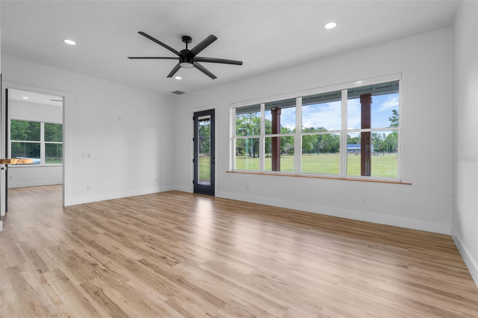 FOOTHILL FARMS UN II - Residential