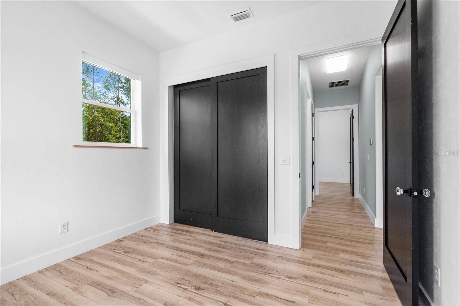 FOOTHILL FARMS UN II - Residential