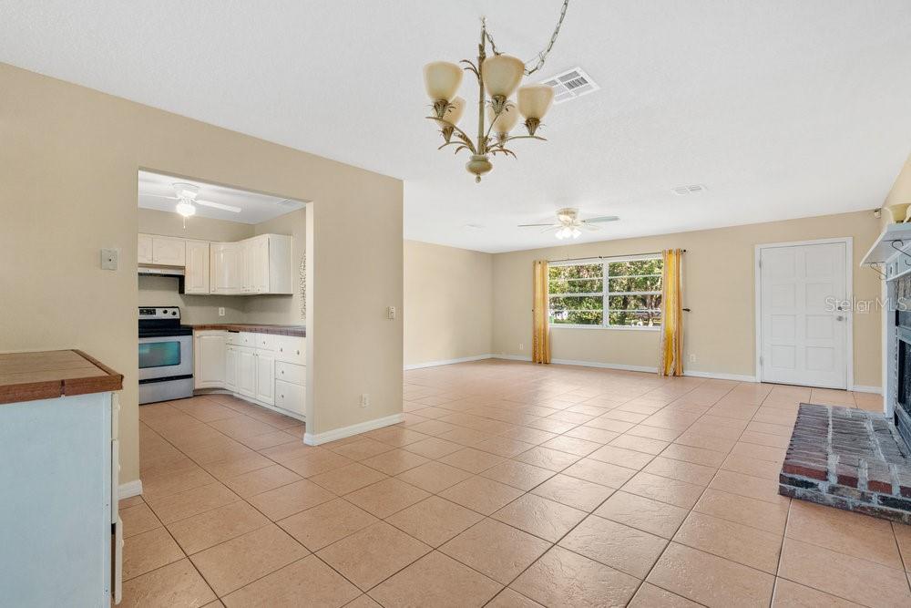 4898 MEADOW DRIVE