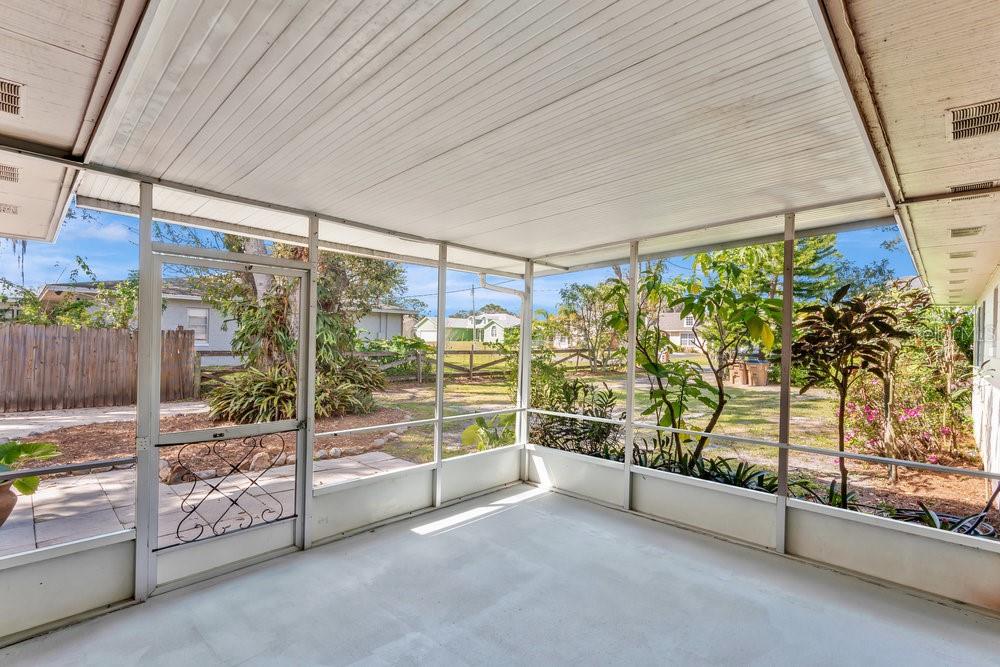 4898 MEADOW DRIVE