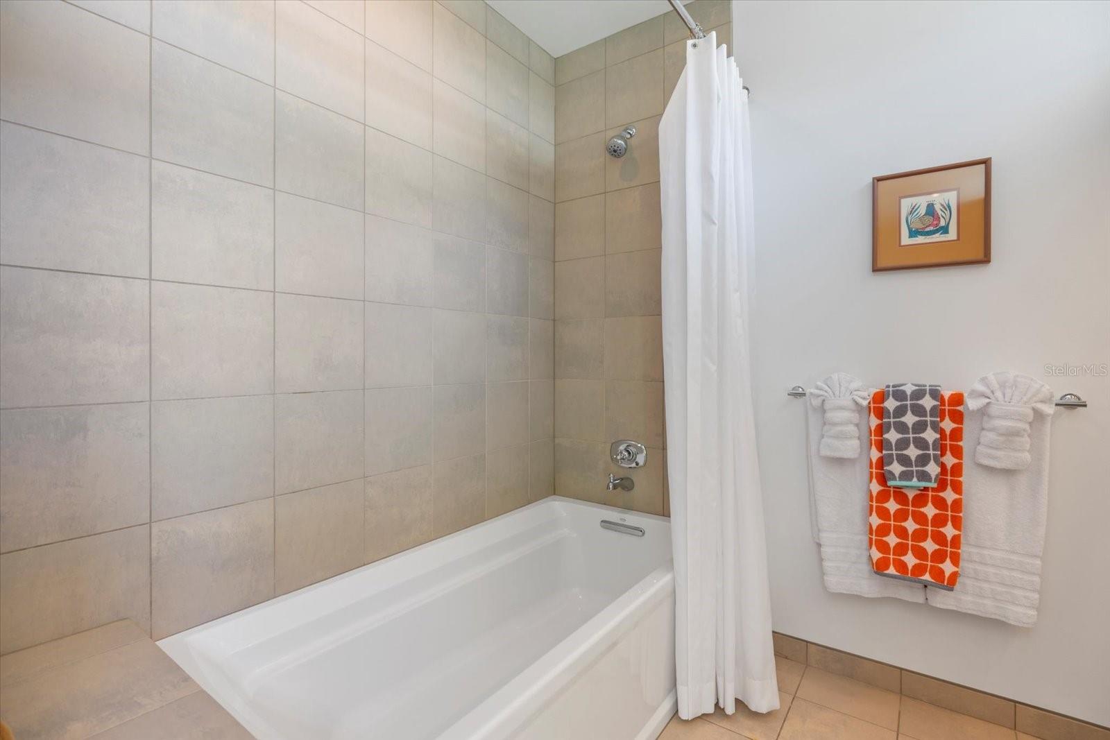 CHEROKEE PARK - Residential