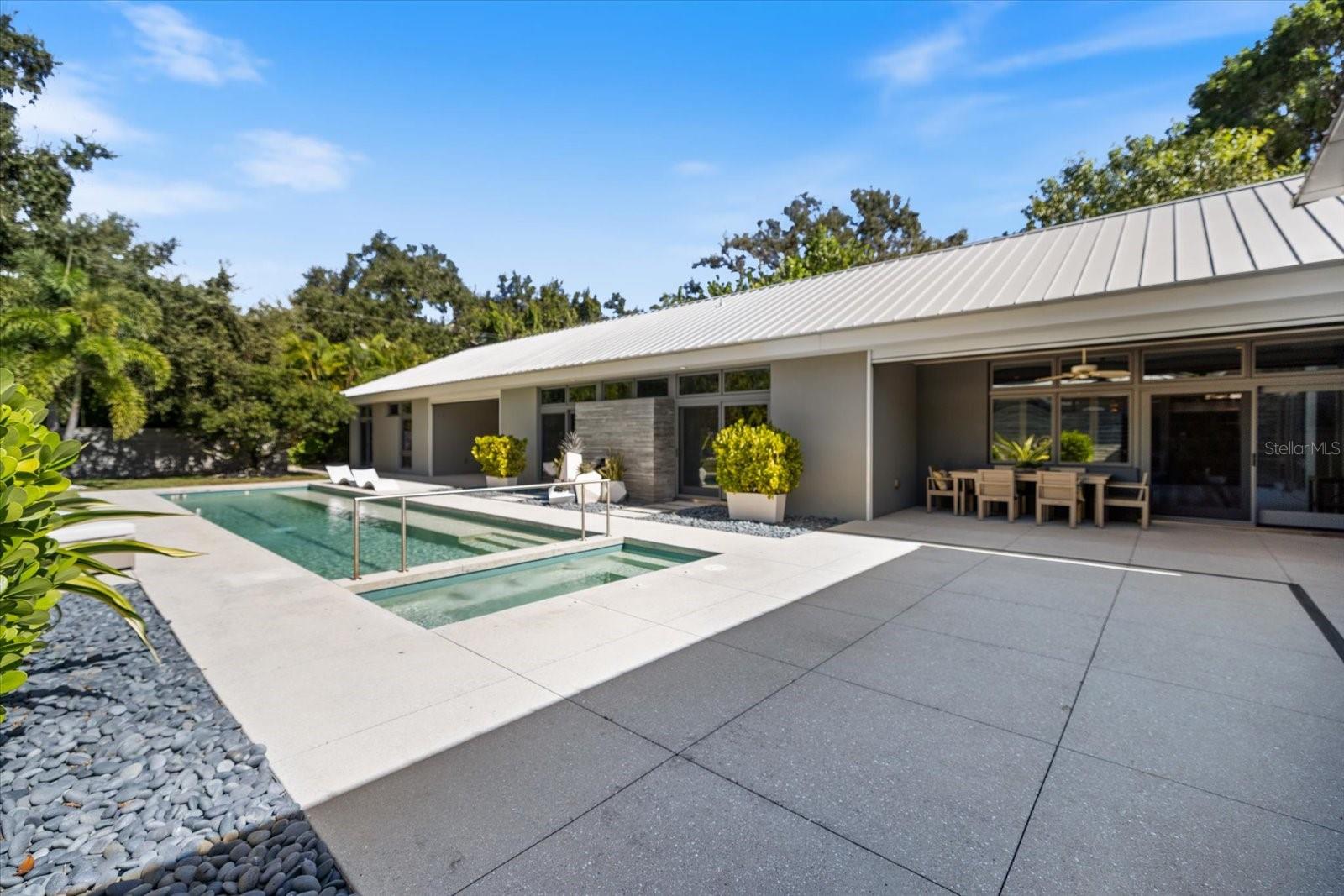 CHEROKEE PARK - Residential