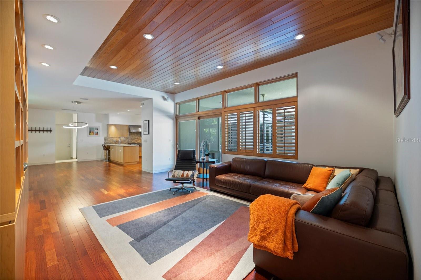 CHEROKEE PARK - Residential