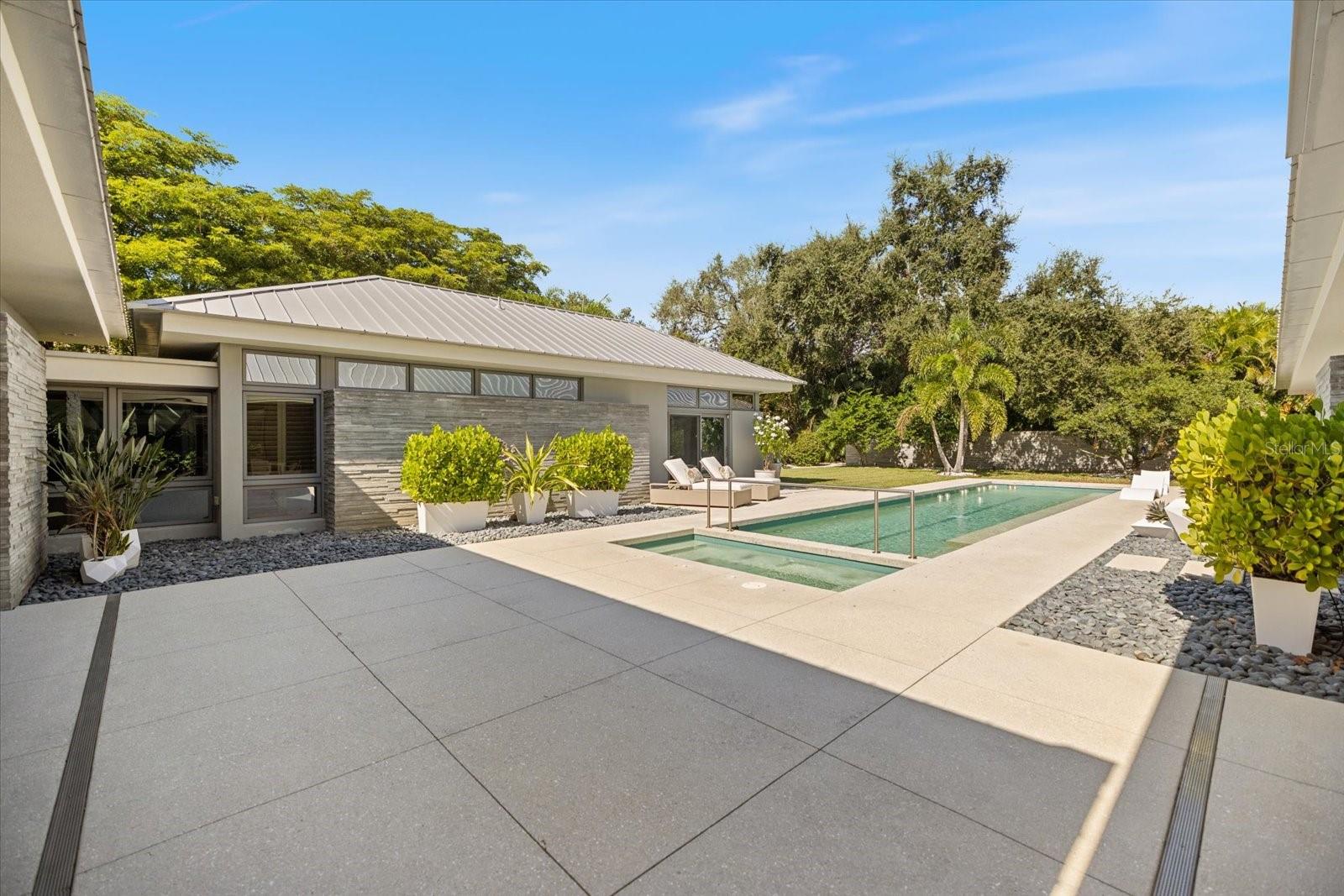 CHEROKEE PARK - Residential