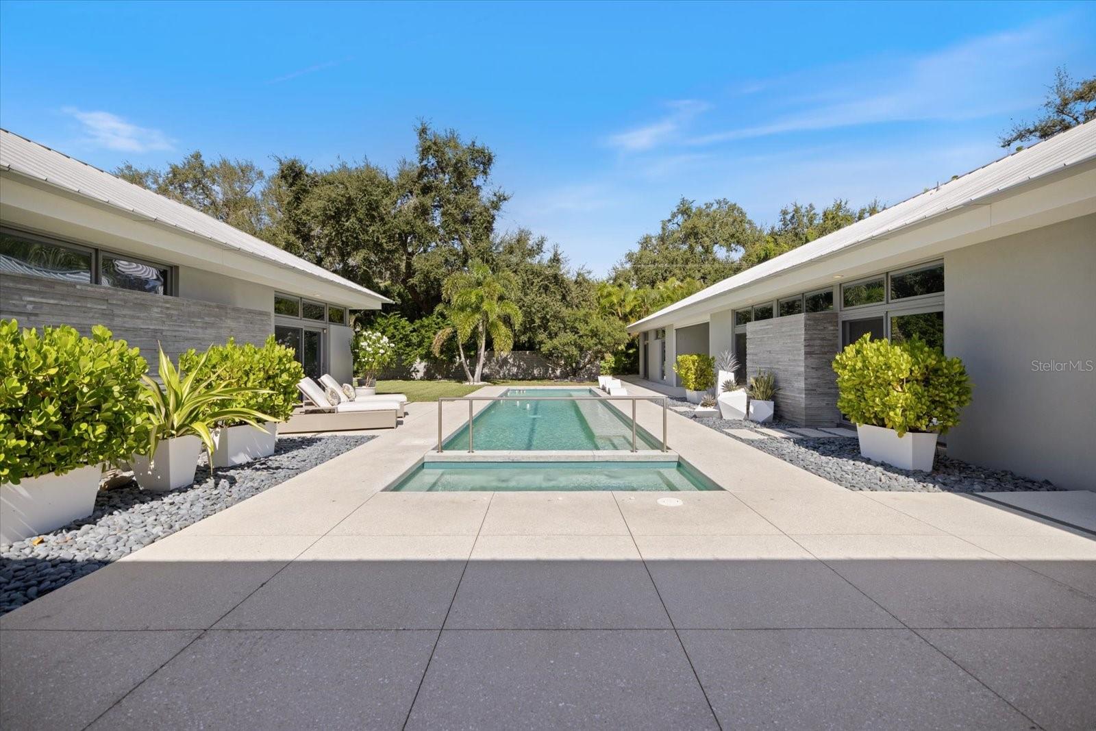 CHEROKEE PARK - Residential