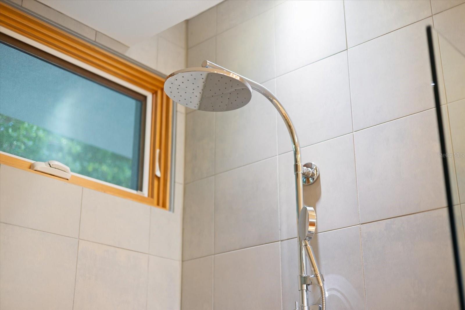 CHEROKEE PARK - Residential