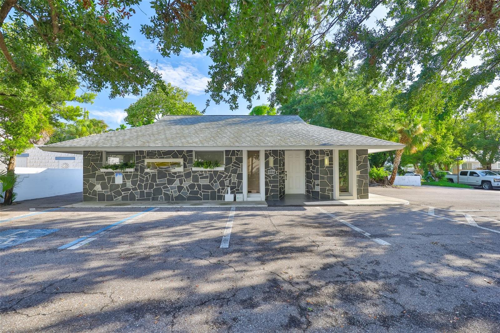 POMEROYS ADD J B - Commercial Sale