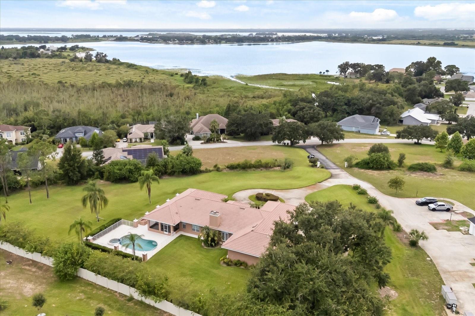 3082 LANDINGS COURT