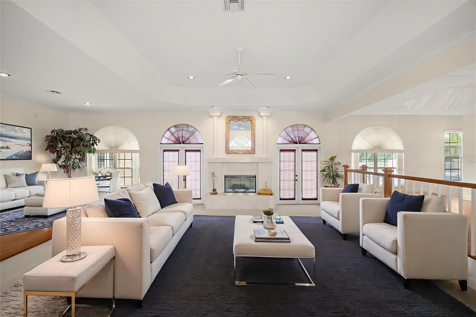 3082 LANDINGS COURT