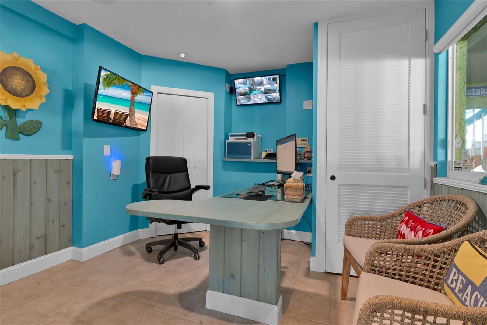 SARASOTA BEACH - Residential Income