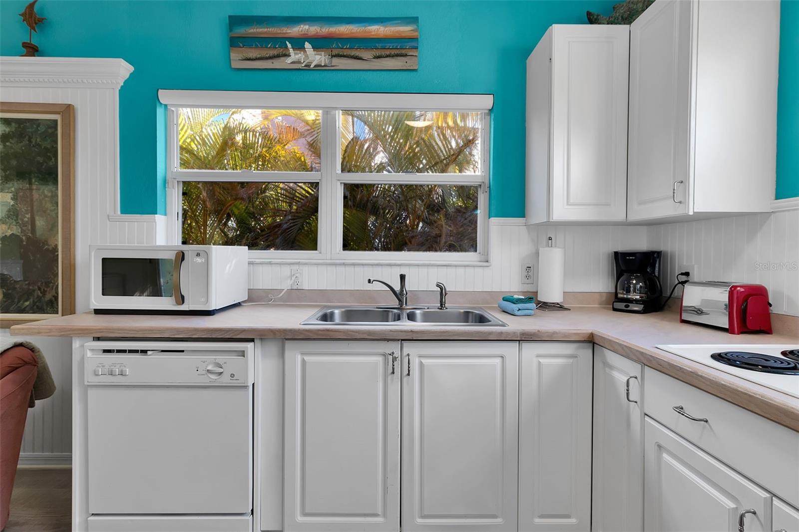 SARASOTA BEACH - Residential Income