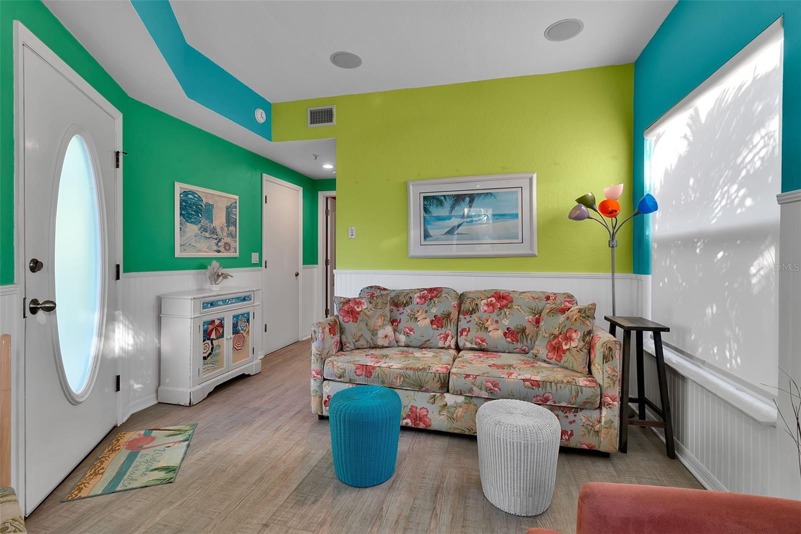 SARASOTA BEACH - Residential Income