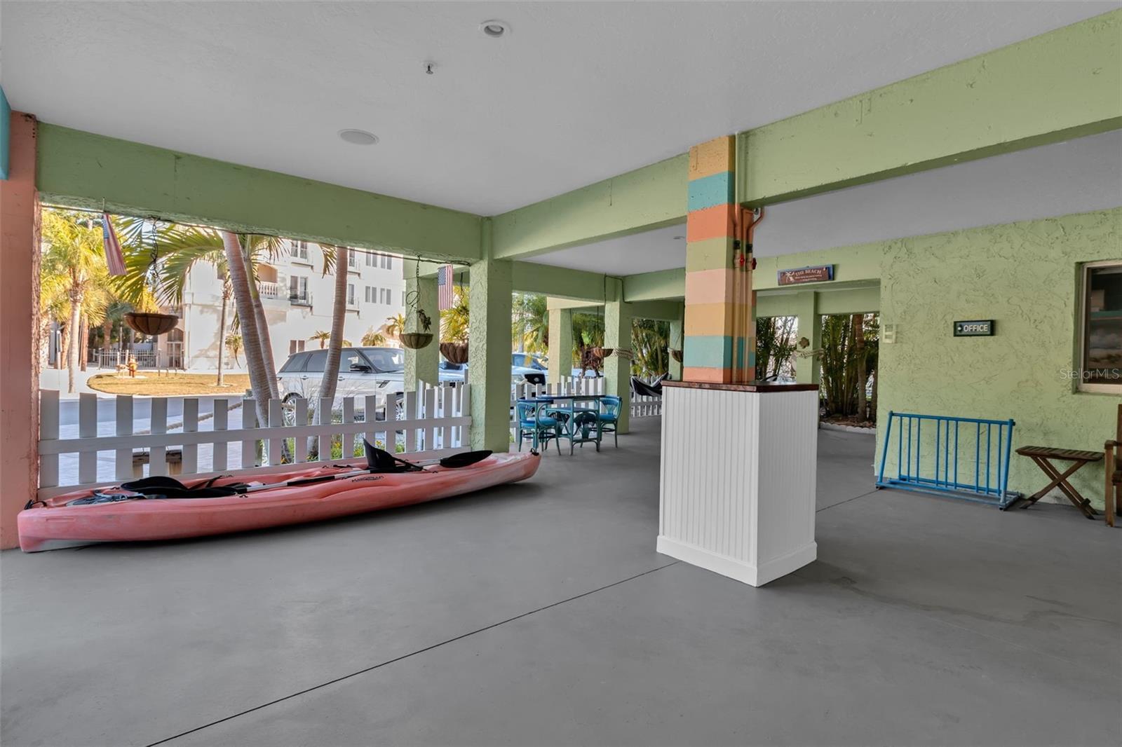 SARASOTA BEACH - Residential Income