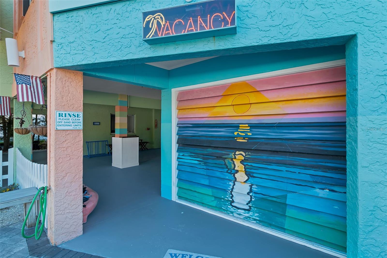 SARASOTA BEACH - Residential Income