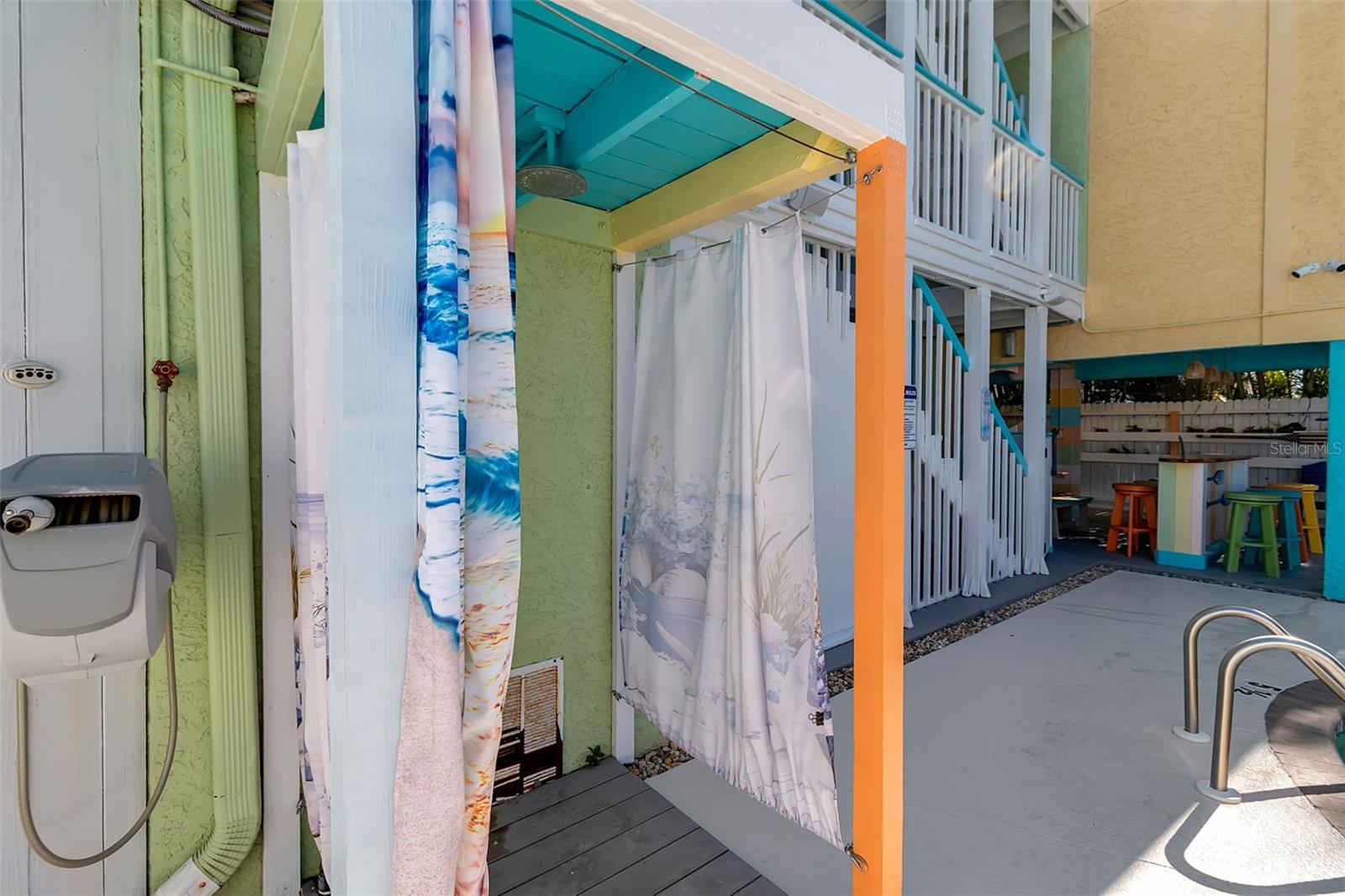 SARASOTA BEACH - Residential Income