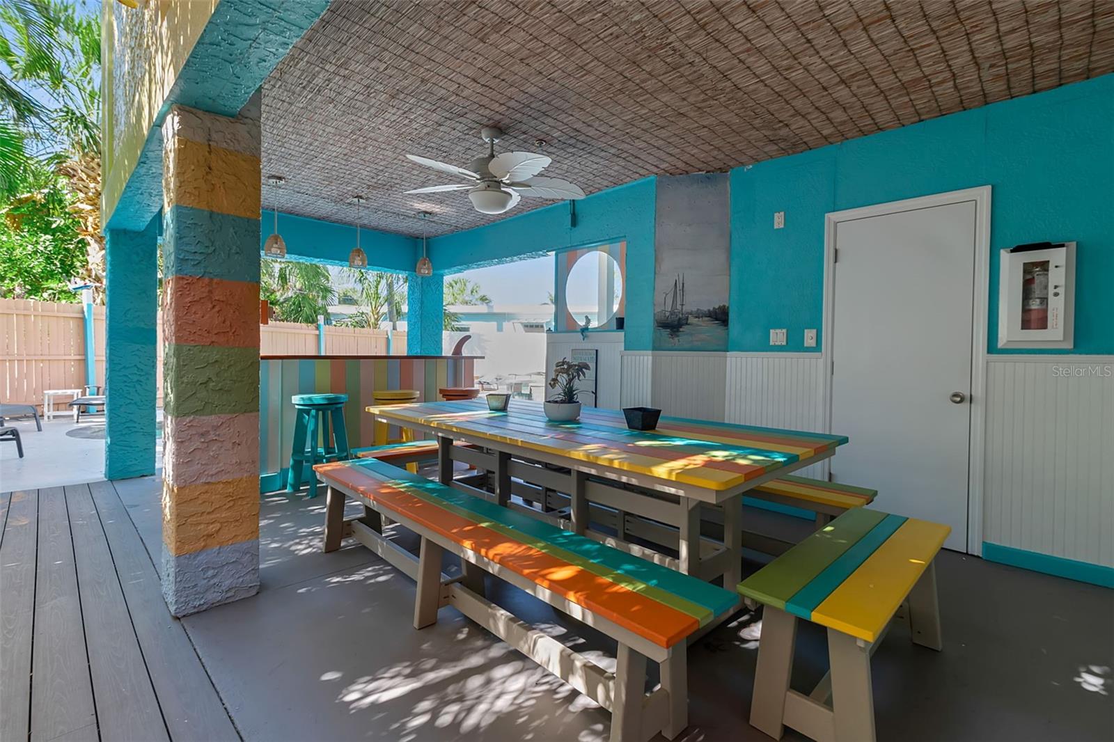 SARASOTA BEACH - Residential Income