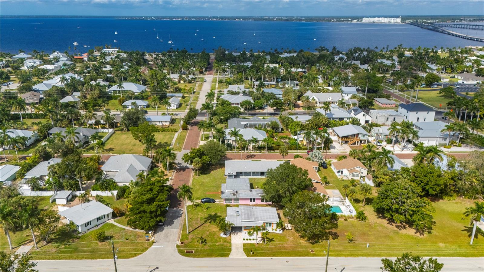 PUNTA GORDA - Residential