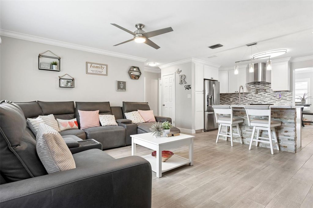 Photo of 5780 86th Avenue N, Pinellas Park, FL 33782 (MLS # TB8492246)