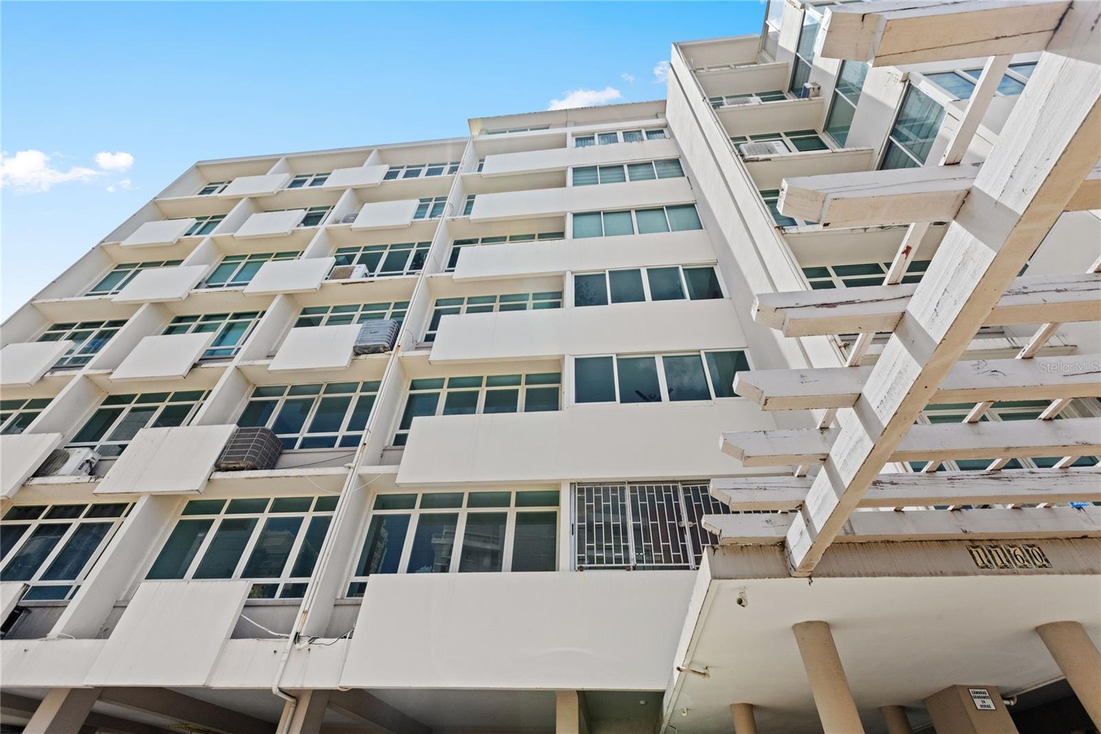Living in the heart of Condado isn’t just about location… it’s a lifestyle!
This spacious 4-bedroom, 4-bathroom apartment with 2 parking spaces offers the chance to wake up every day surrounded by ocean breezes, city life, and the vibrant energy of one of San Juan’s most iconic neighborhoods.
Comfort, space, and everything you love—just steps away.
Ready to make it yours?