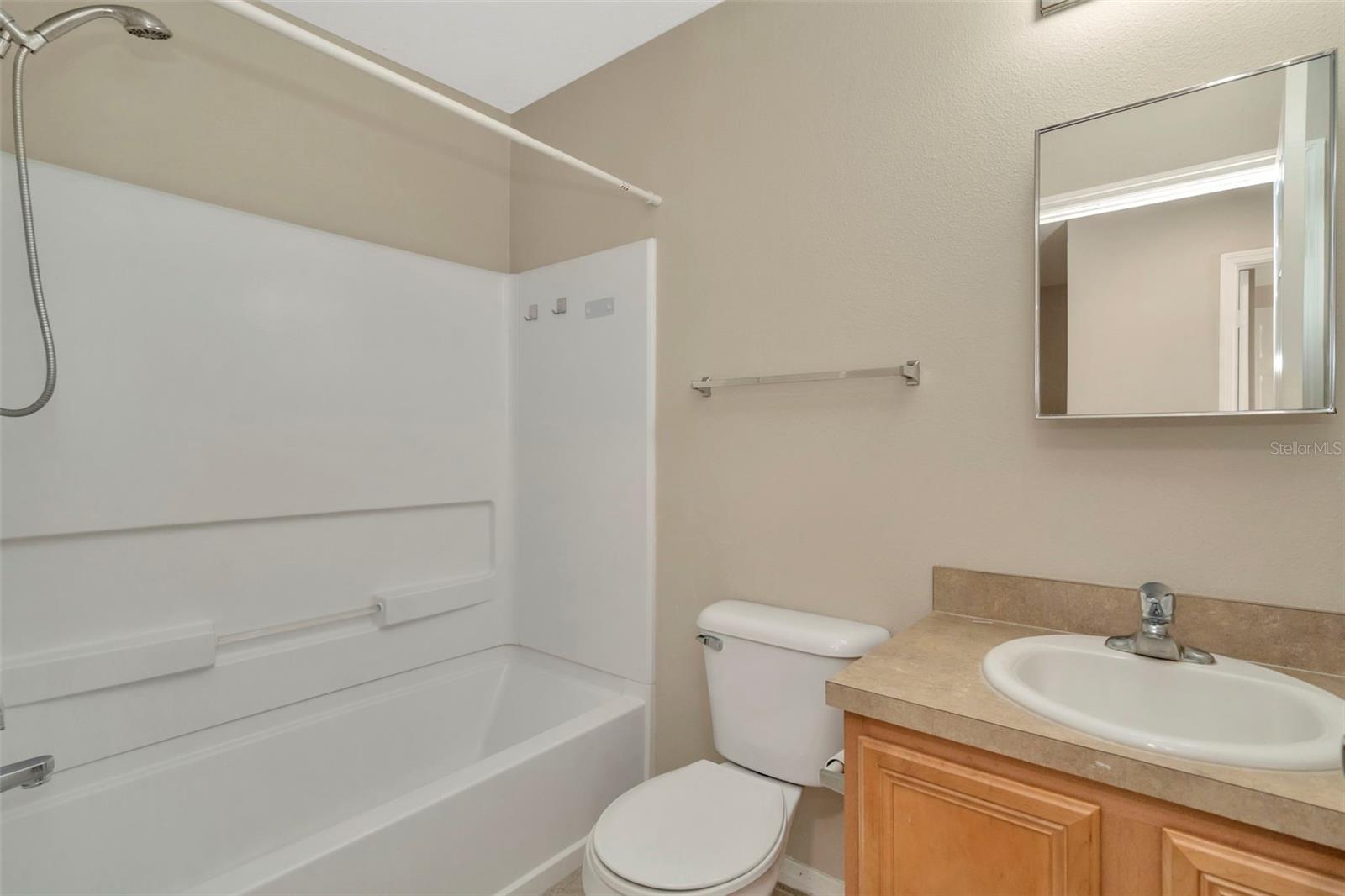 EDGEWATER AT LAKE BRANDON - Residential