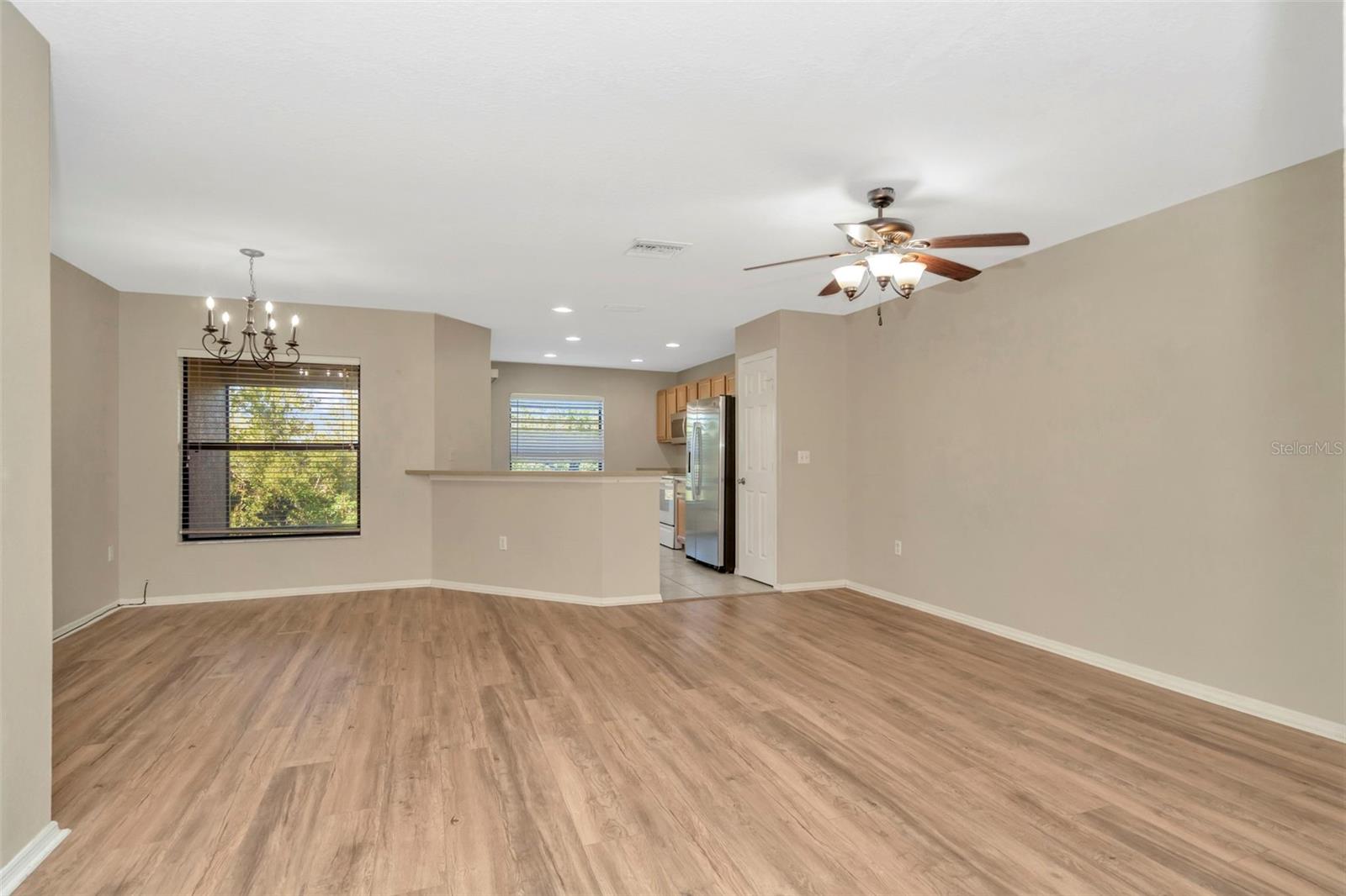 EDGEWATER AT LAKE BRANDON - Residential