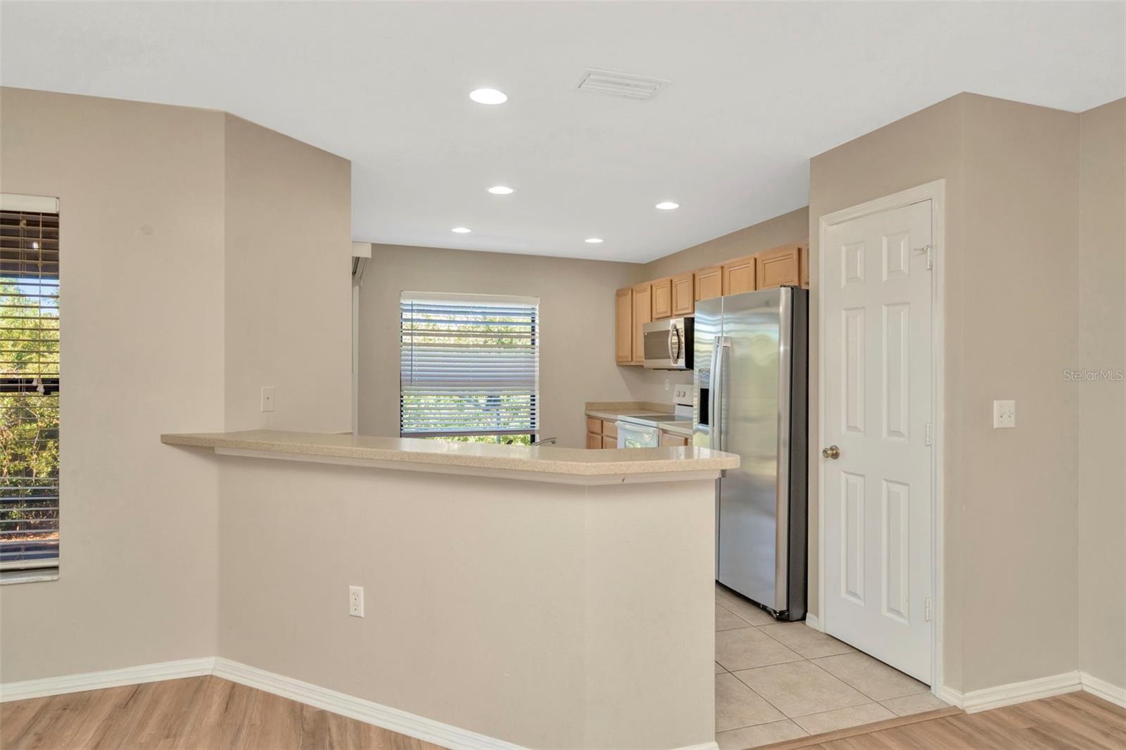 EDGEWATER AT LAKE BRANDON - Residential