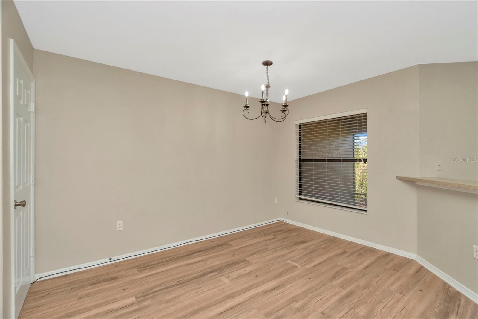 EDGEWATER AT LAKE BRANDON - Residential