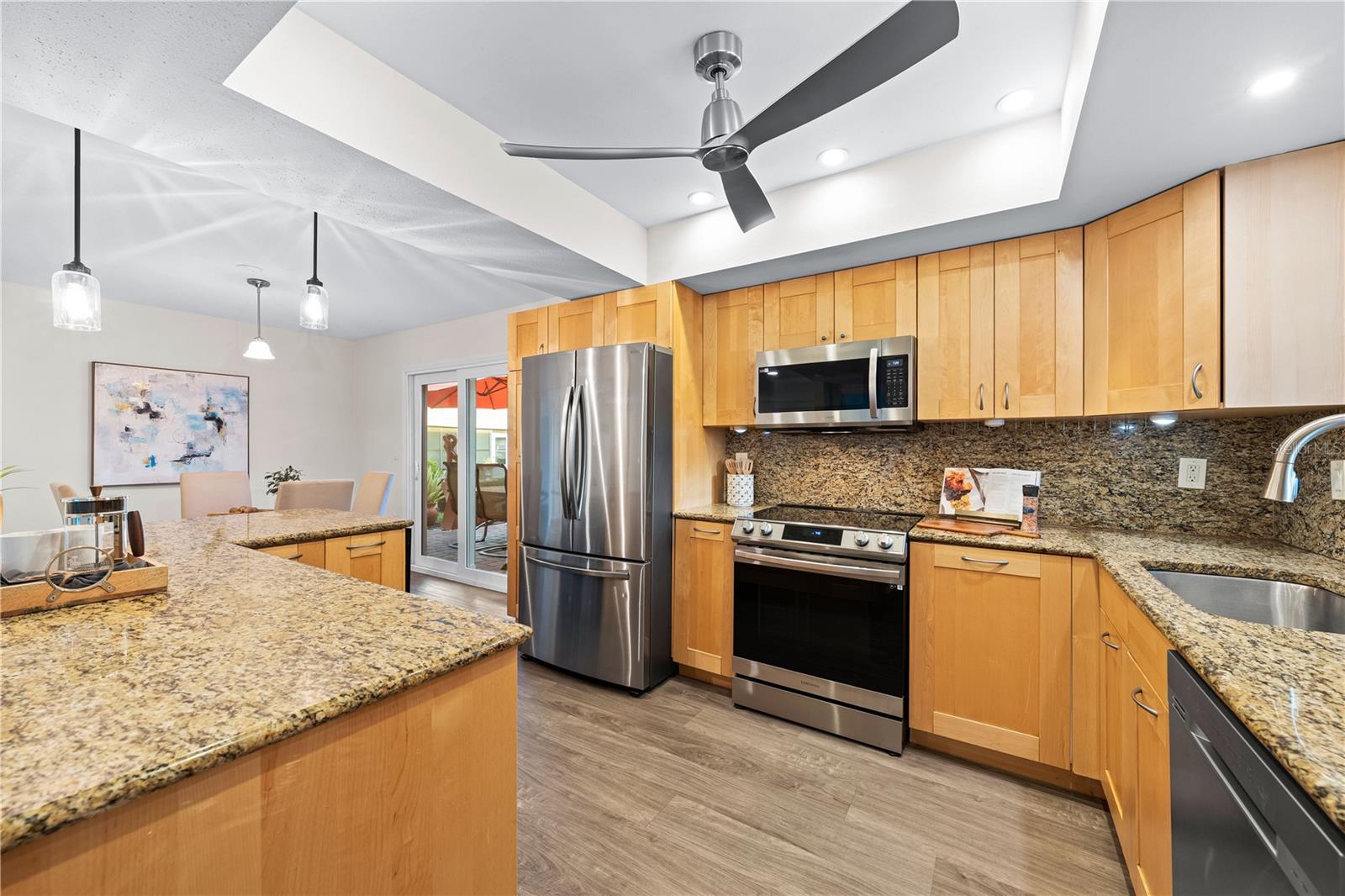 2419 RIVERBLUFF PARKWAY V233