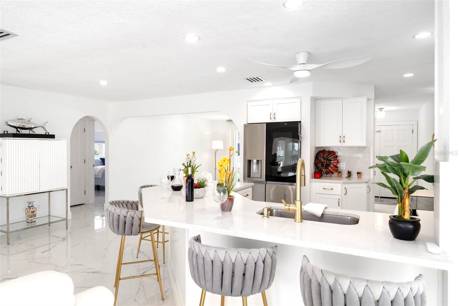 FLOR A MAR - Residential