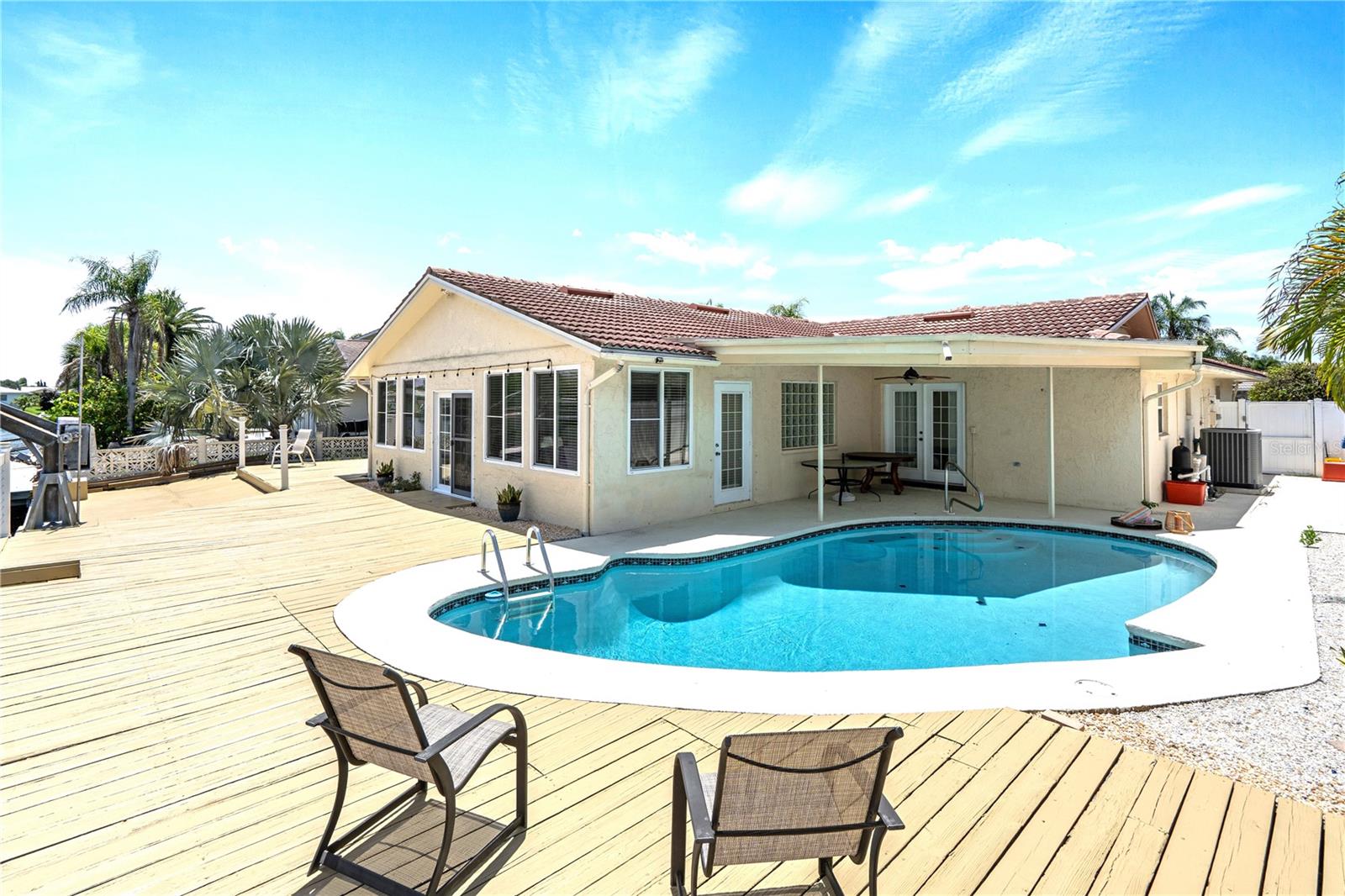 FLOR A MAR - Residential