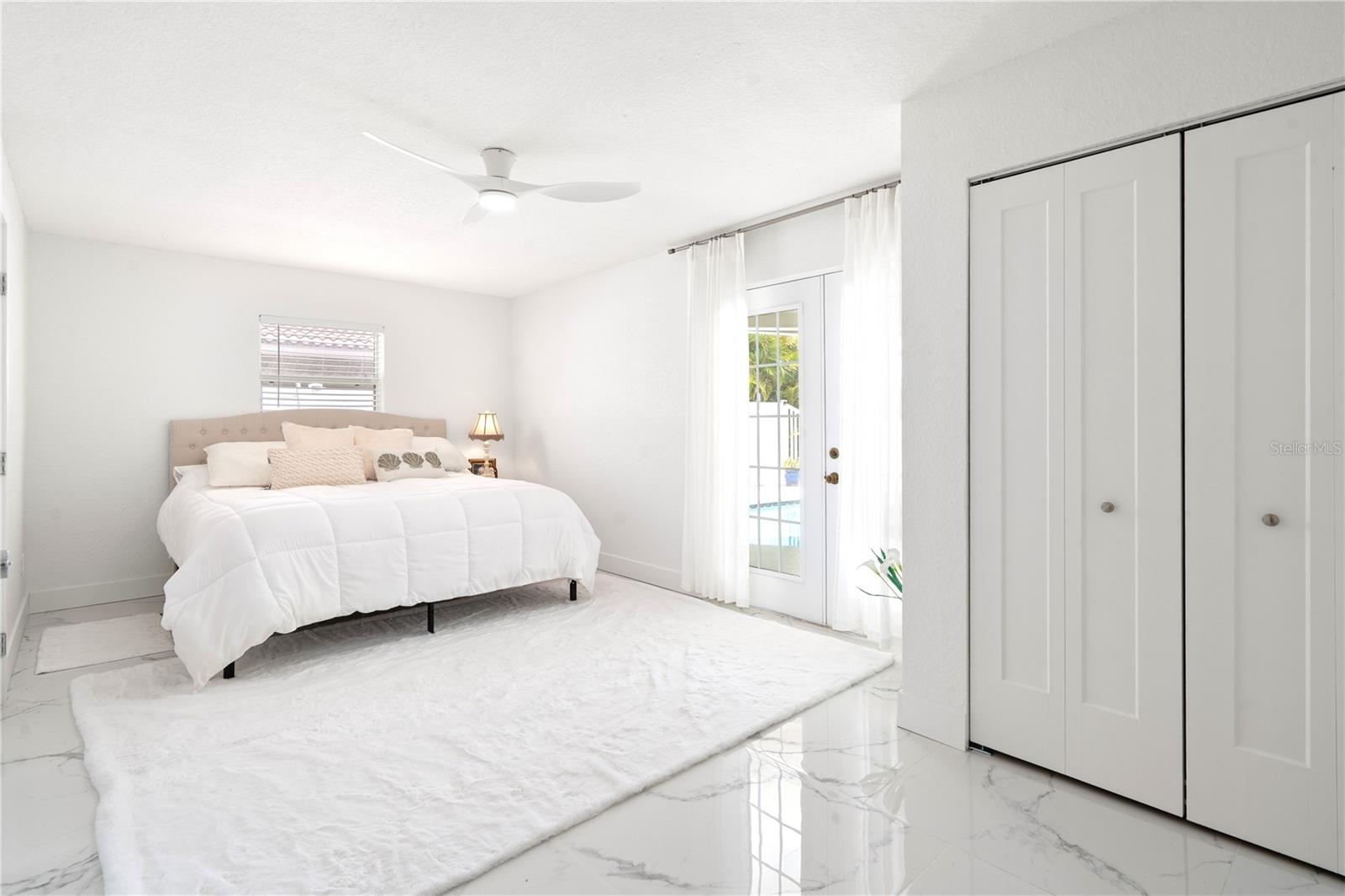 FLOR A MAR - Residential