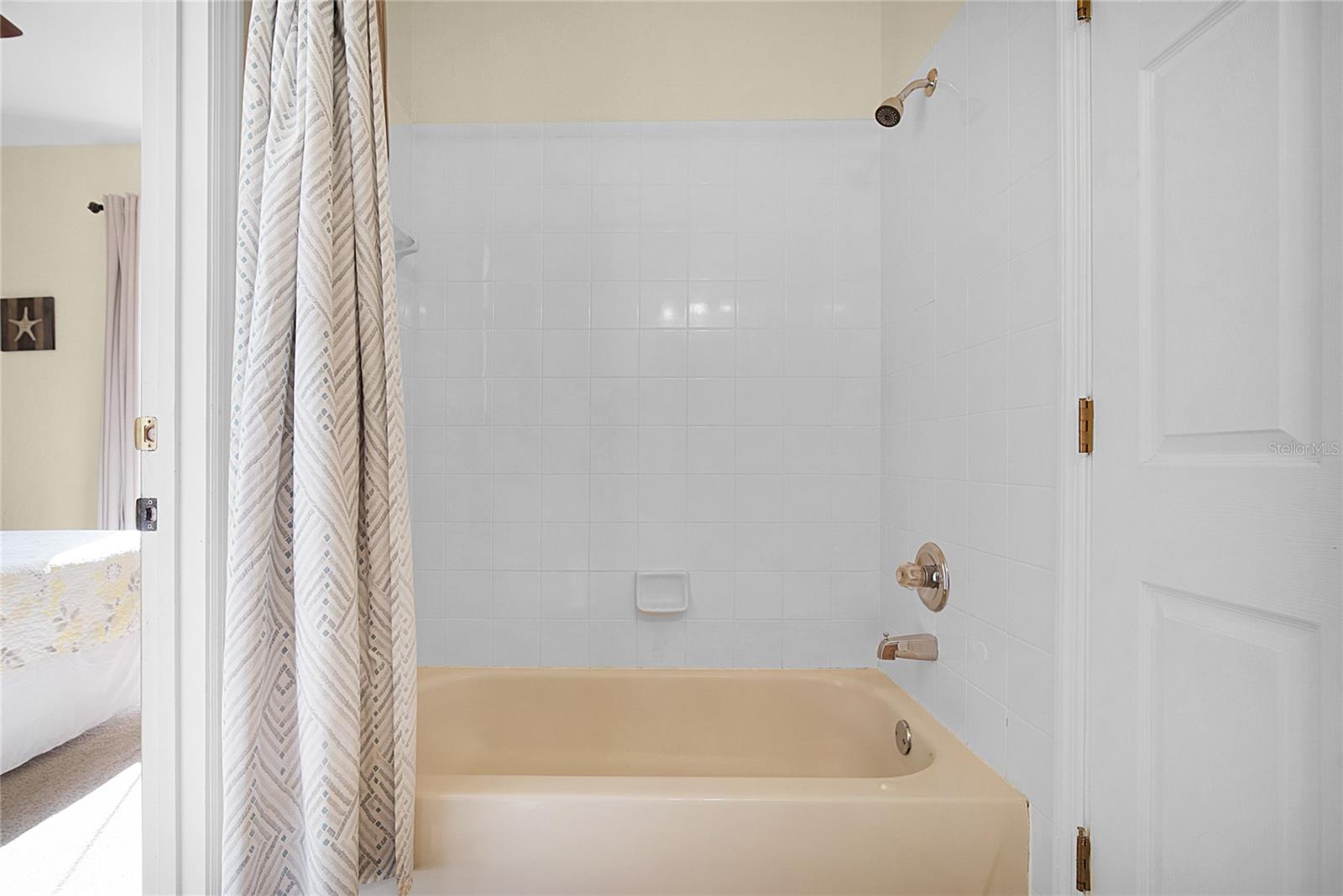 REGAL PALMS AT HIGHLAND RESERVE PH 05 - Residential