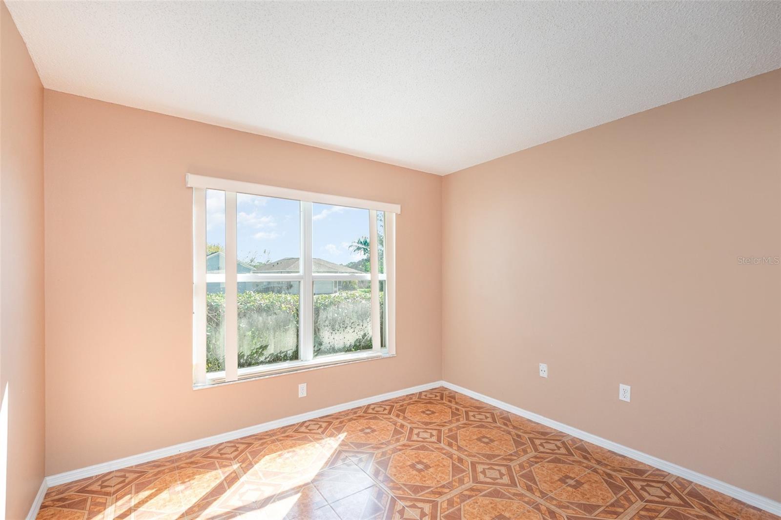 CHASE GROVES UNIT 10 - Residential