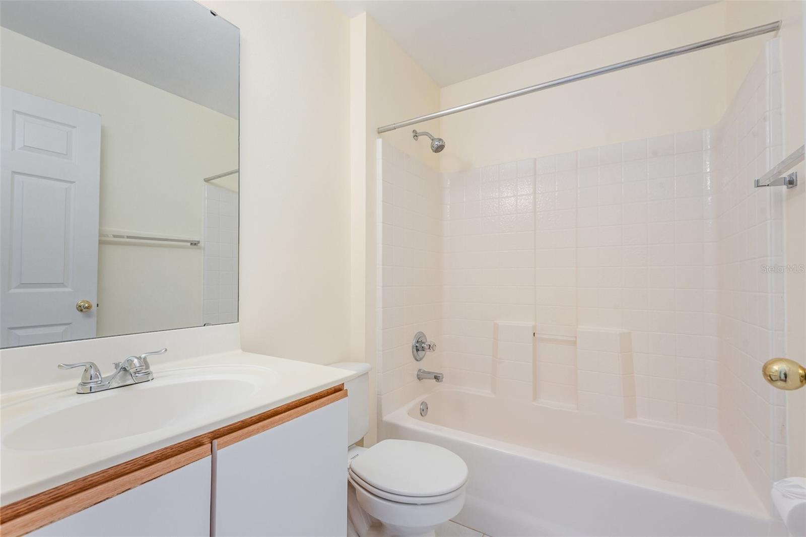 CHASE GROVES UNIT 10 - Residential