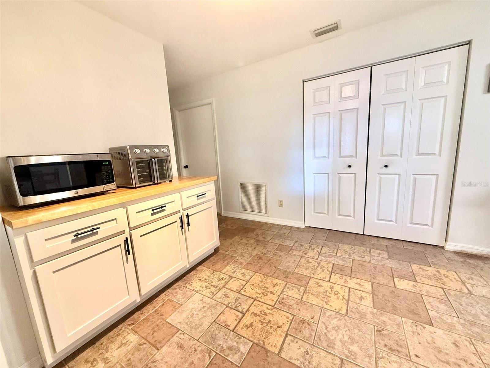 TANGLEWOODS UN 01 - Residential