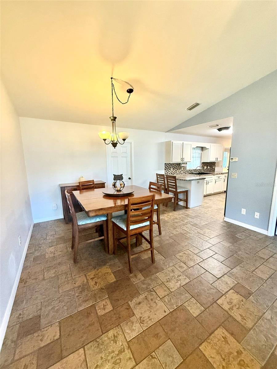 TANGLEWOODS UN 01 - Residential