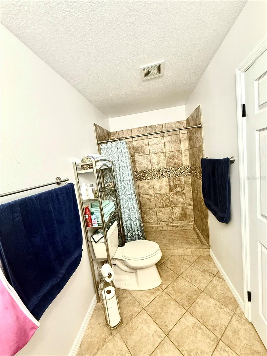 TANGLEWOODS UN 01 - Residential