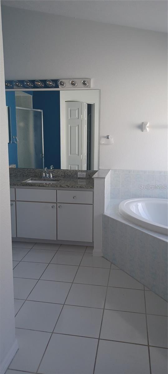 OAKS AT RIVER RIDGE - Residential Lease