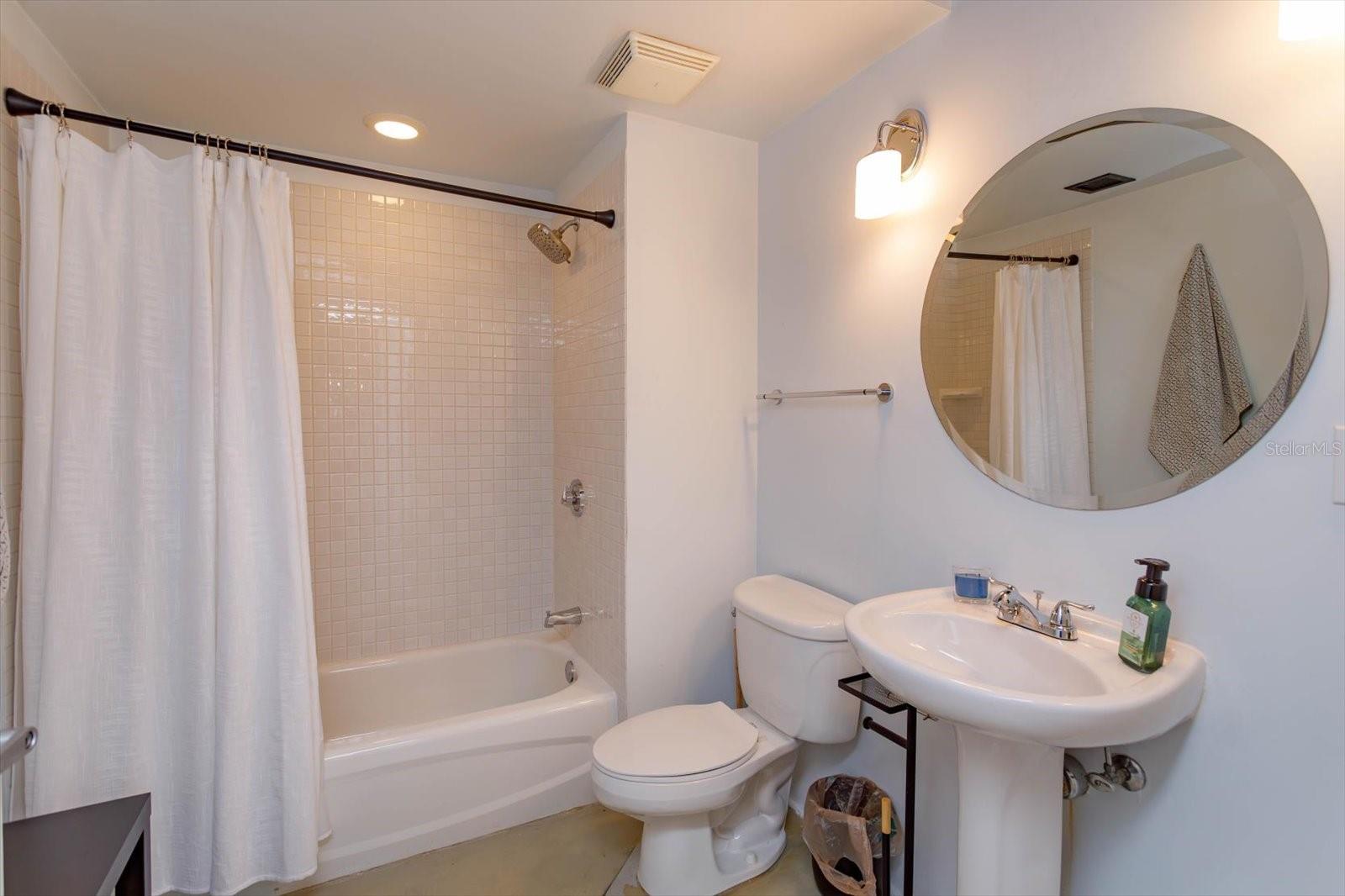 THORNTON PARK CENTRL CONDO - Residential