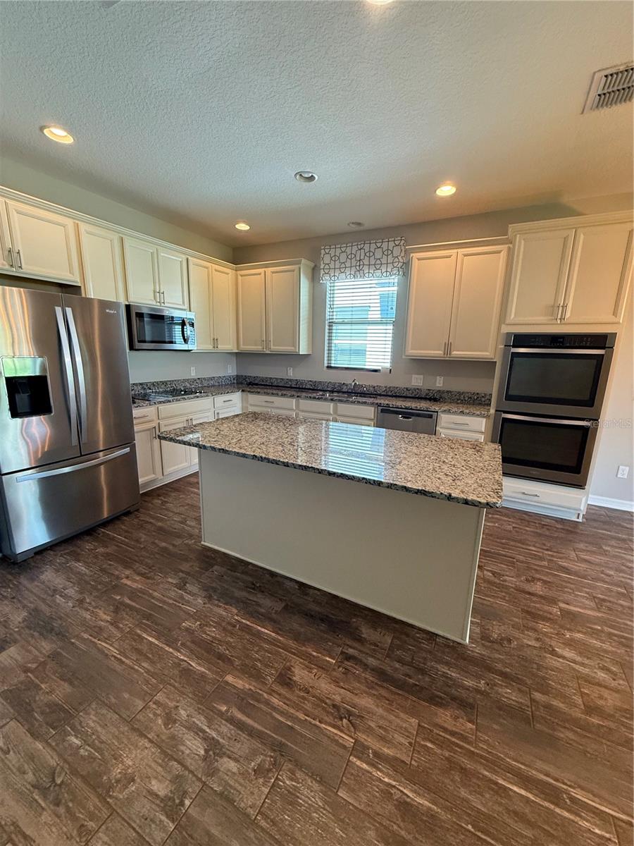 14637 MAPLE ARCH LANE